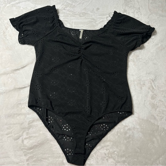 Bluebell black bodysuit 1 pc size L - Picture 1 of 8
